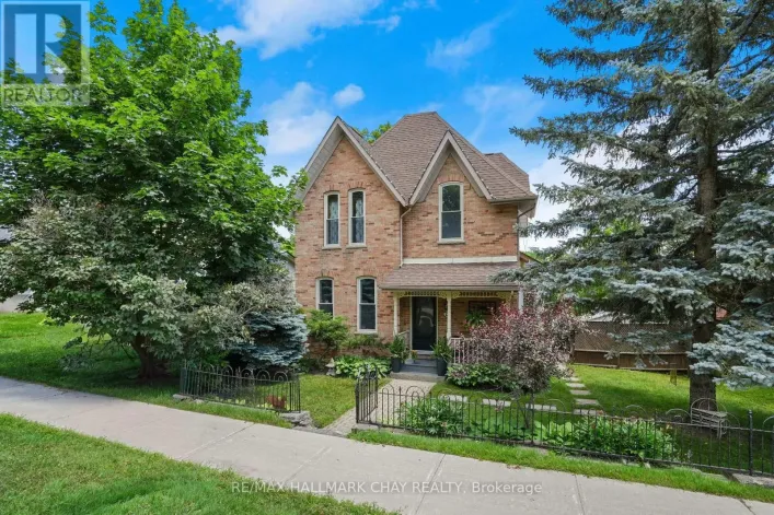 321 OWEN SOUND STREET, Shelburne
