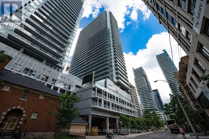3210 - 195 REDPATH AVENUE, Toronto