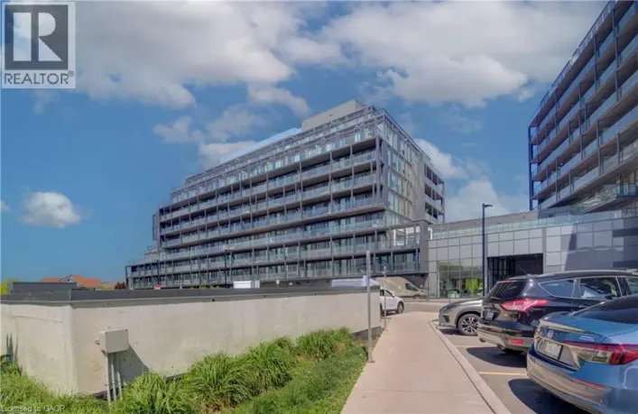 3210 DAKOTA Common Unit# 407A, Burlington