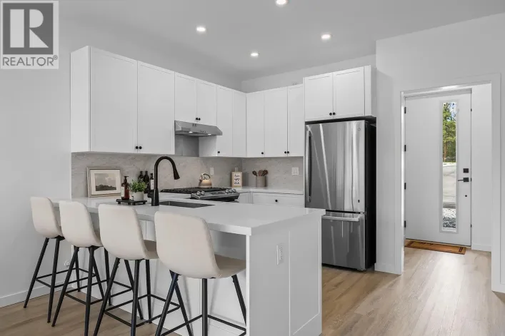 3210 Salmon Road Unit# 10, West Kelowna