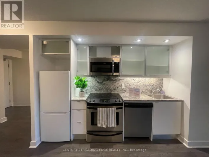 3211 - 25 TELEGRAM MEWS, Toronto