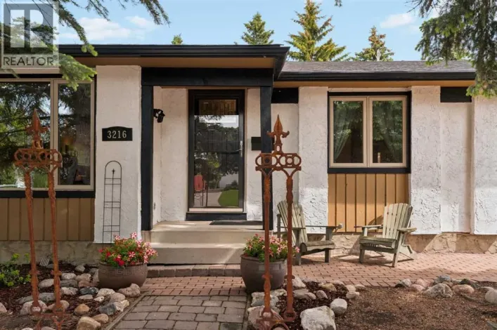 3216 Oakwood Drive SW, Calgary
