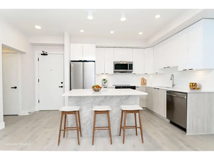 322 13458 95 AVENUE, Surrey