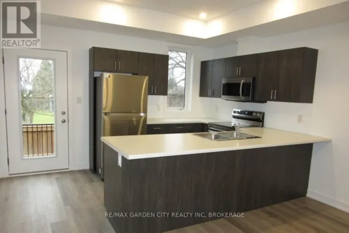 322 - 781 CLARE AVENUE, Welland