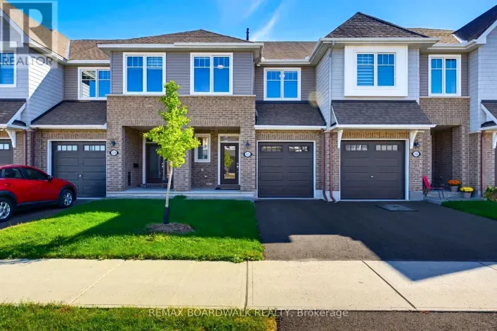 Row / Townhouse for sale: 322 COSANTI DRIVE, Ottawa