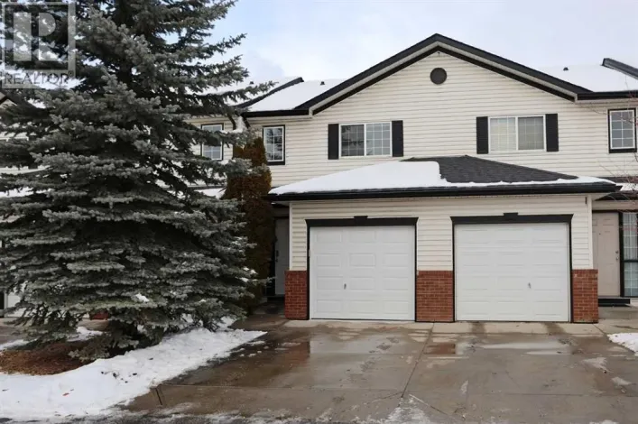 322 Country Village Cape NE, Calgary