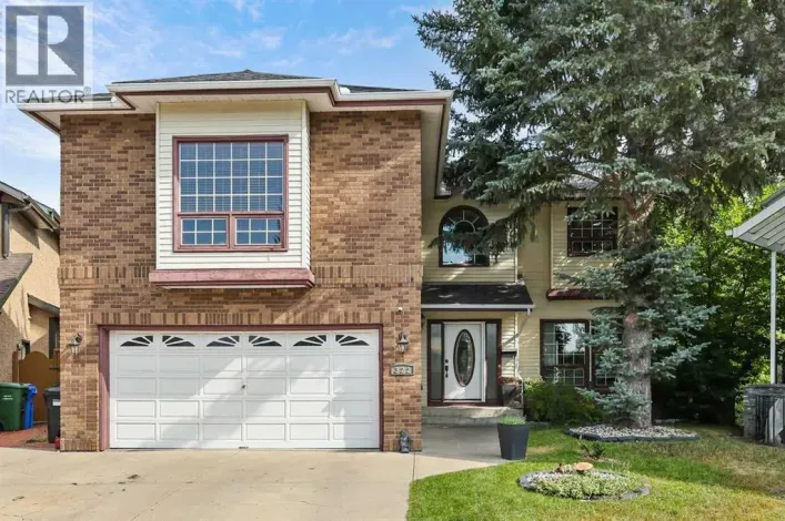 322 Douglas Woods Court SE, Calgary