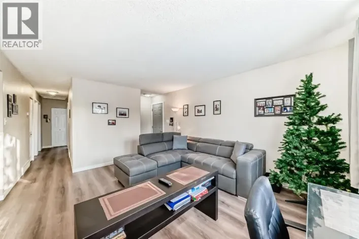 3221 32A Avenue SE, Calgary