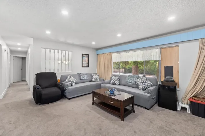 32235 MARSHALL ROAD, Abbotsford