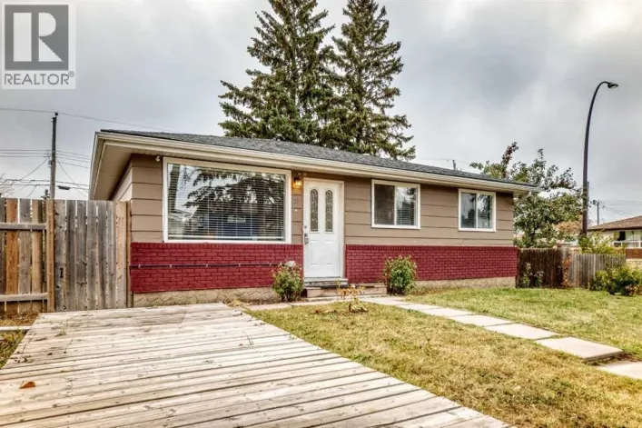 3224 41 Street SE, Calgary