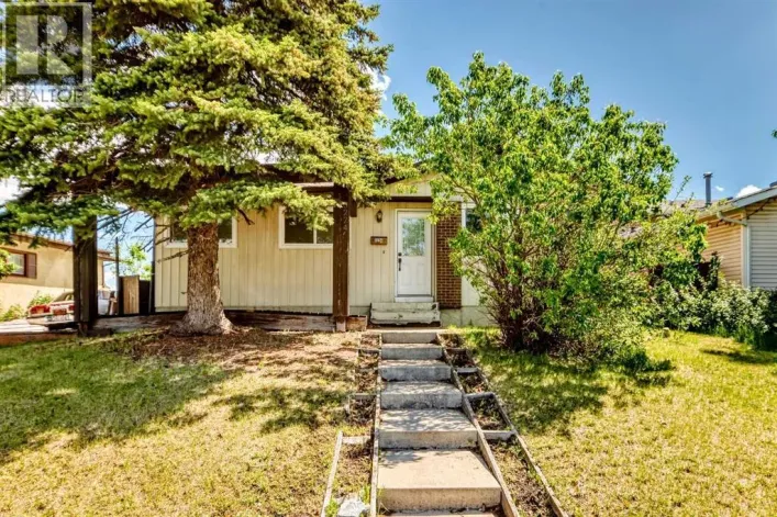 3224 Rundlelawn Road NE, Calgary