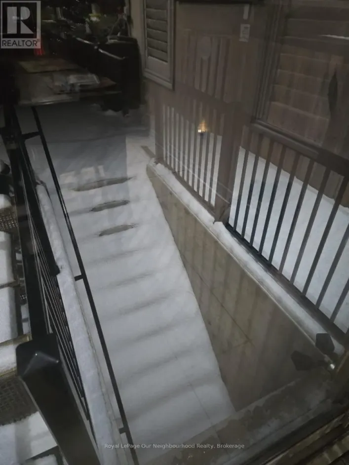 3229 PAUL HENDERSON DRIVE, Mississauga