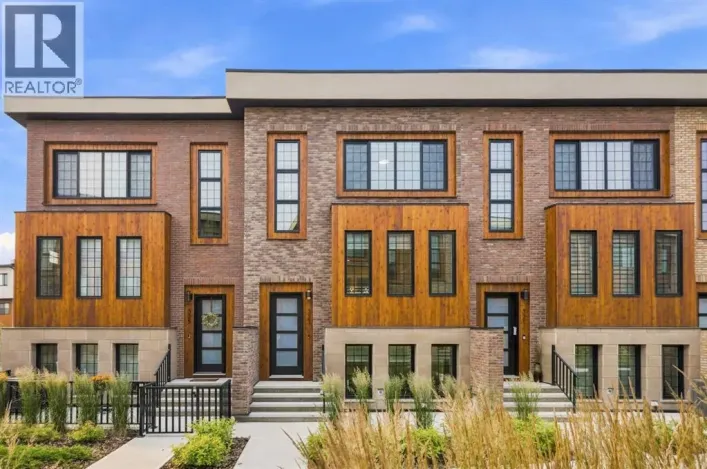 323, 81 Greenbriar Place NW, Calgary