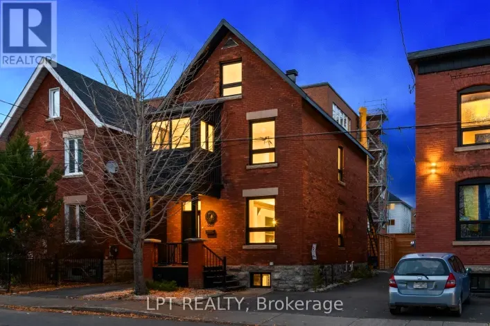 323 BOOTH STREET, Ottawa