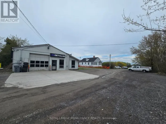 323 DUNDAS STREET E, Quinte West