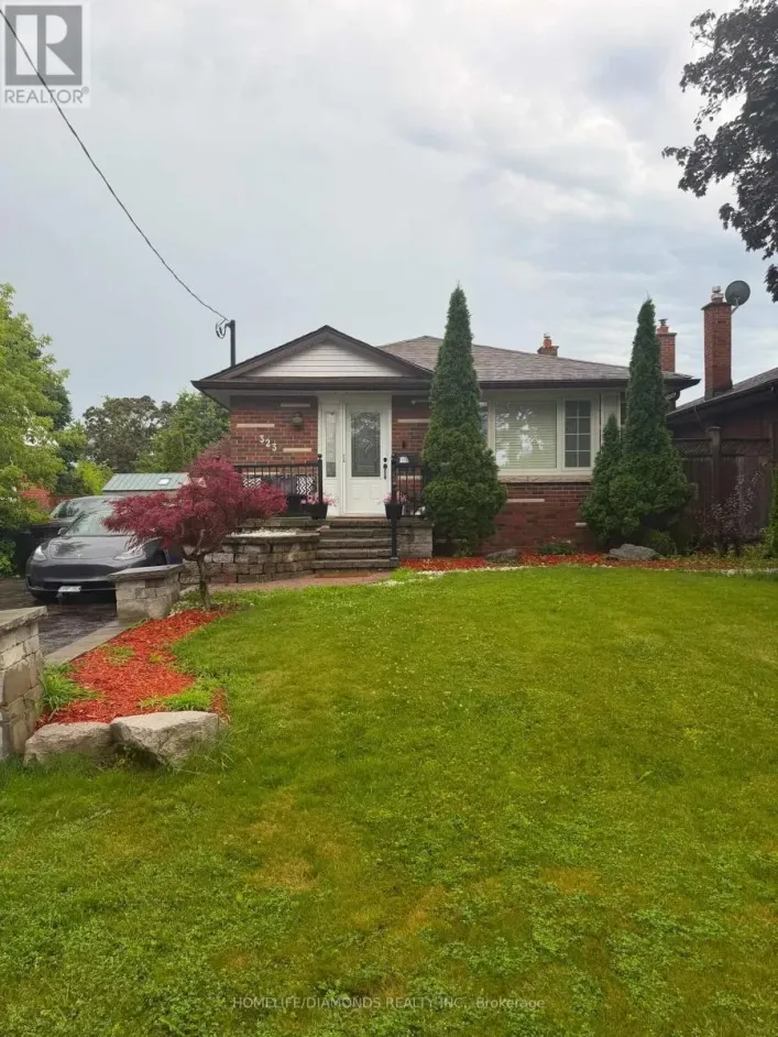 323 RIDGEWAY AVENUE, Oshawa