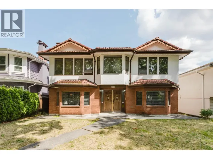 3230 GARDEN DRIVE, Vancouver