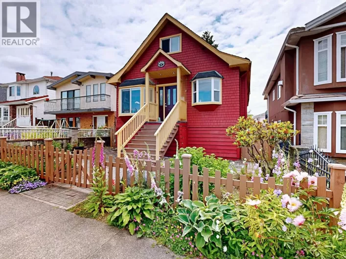 3232 E 43RD AVENUE, Vancouver