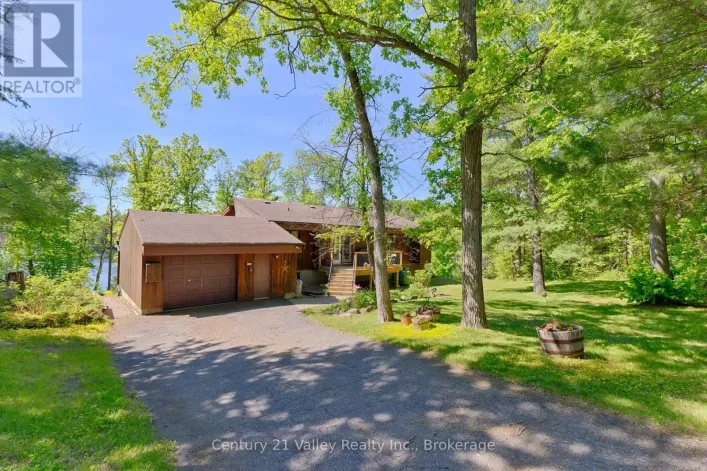 3233 CALABOGIE ROAD, Greater Madawaska