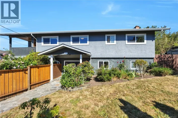 3236 Cedar Hill Rd, Saanich