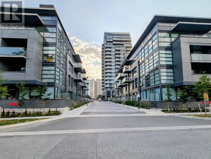 323C - 1612 CHARLES STREET, Whitby