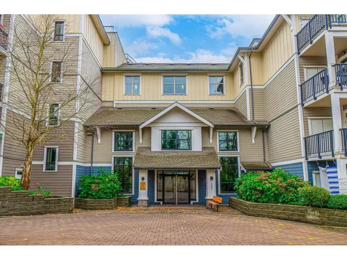 324 13897 FRASER HIGHWAY, Surrey