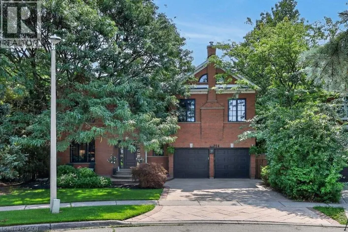 324 OAKRIDGE Court, Oakville