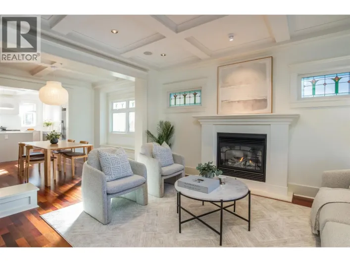 3242 W 3RD AVENUE, Vancouver