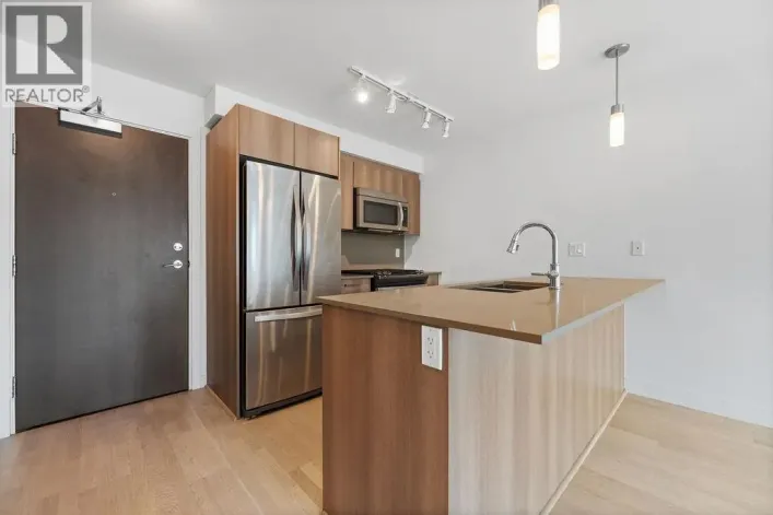 325 7058 14TH AVENUE, Burnaby