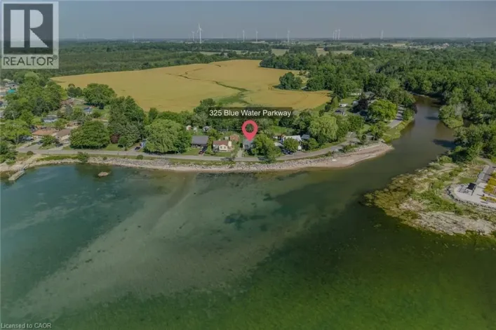 325 BLUE WATER Parkway, Selkirk