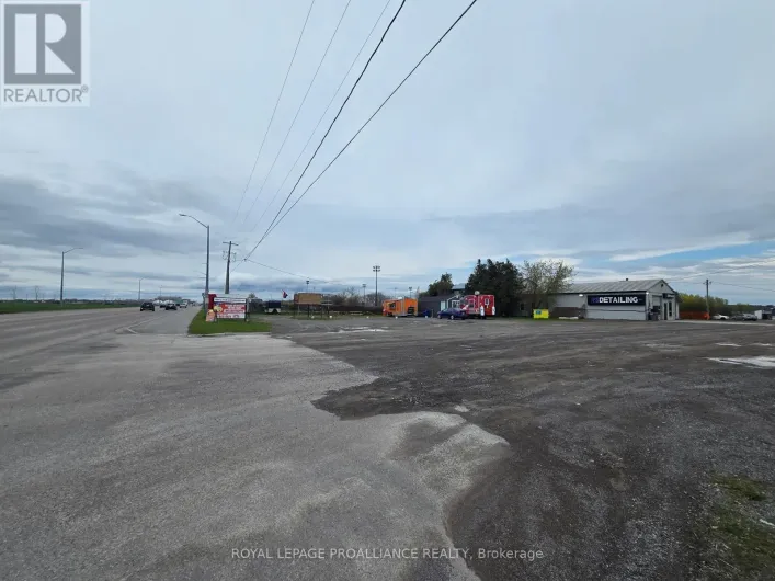325 DUNDAS STREET E, Quinte West