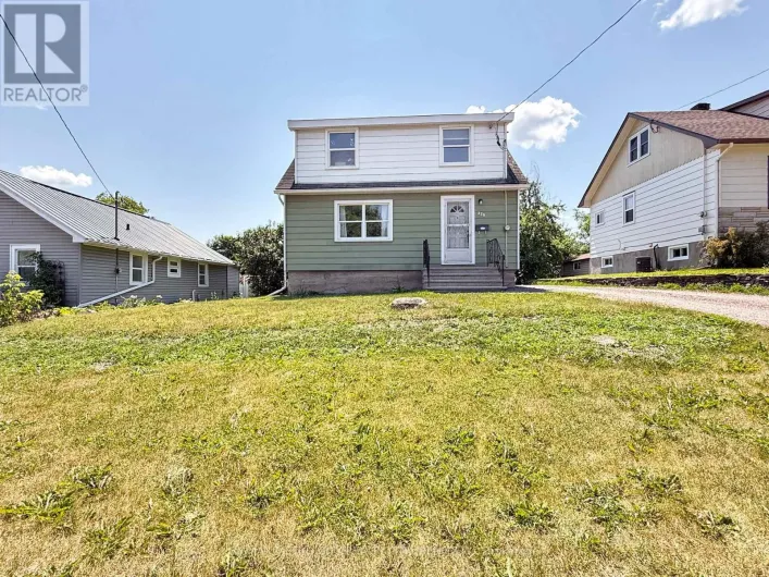 325 JOFFRE AVENUE, Renfrew