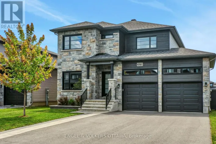 325 MOONLIGHT DRIVE, Russell