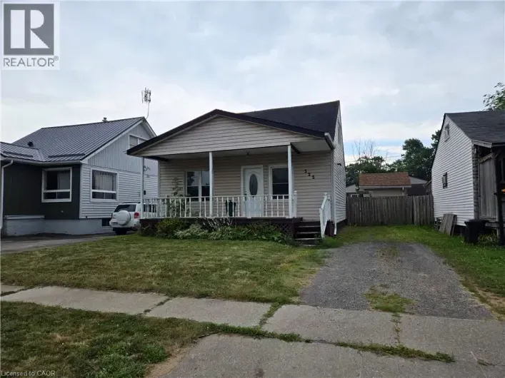 325 SIMPSON Avenue, Welland
