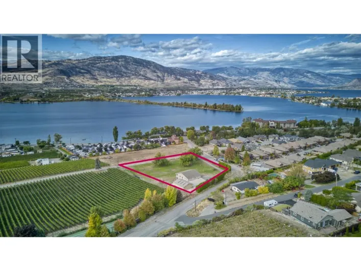 3251 41ST Street, Osoyoos