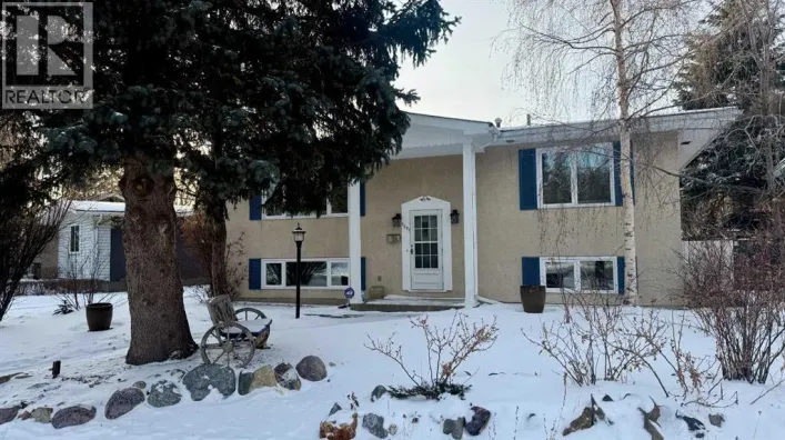 3251 Bearspaw Drive NW, Calgary
