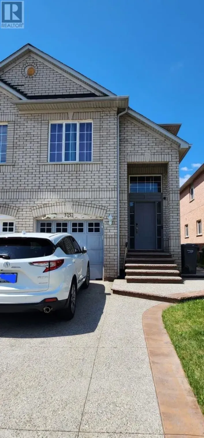 3252 EQUESTRIAN CRESCENT, Mississauga