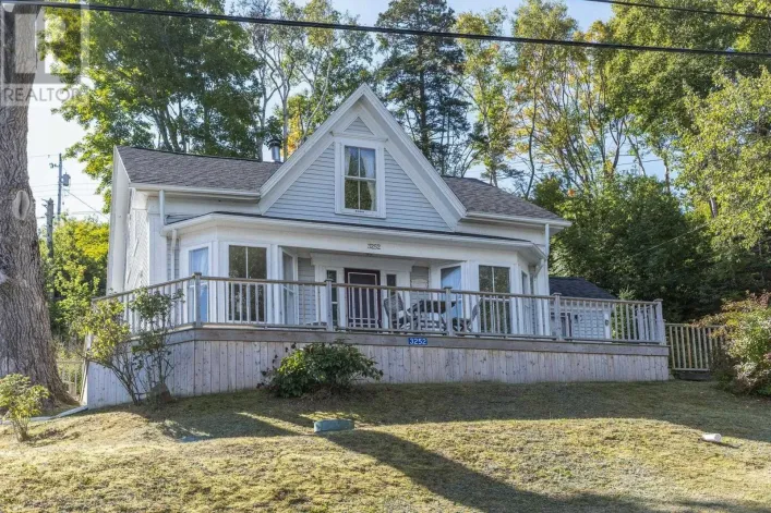 3252 Long Point Road, Harbourville