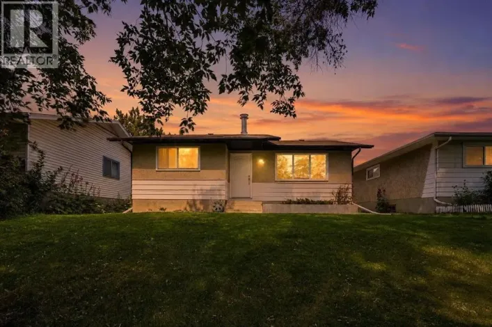 3257 32A Avenue SE, Calgary