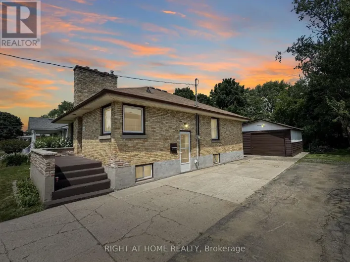 326 AVONDALE ROAD, London East