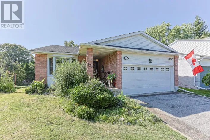 326 DARLINGTON CRESCENT, Newmarket