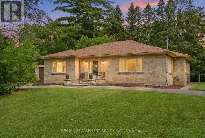 326 OLD BROCK ROAD, Hamilton