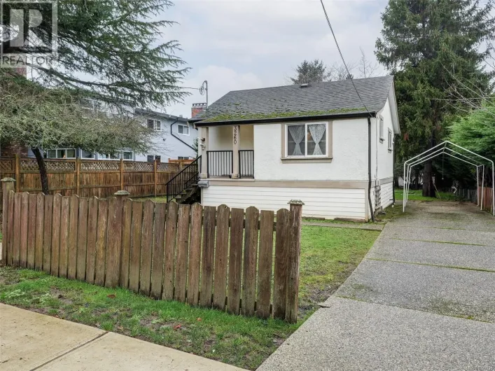 3260 Seaton St, Saanich