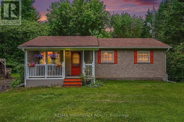 3260 TOLMIES CORNERS ROAD, North Stormont