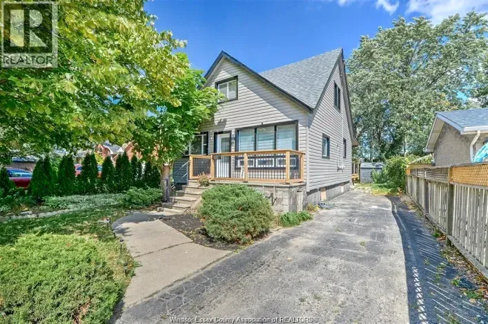 3262 Clemenceau, Windsor