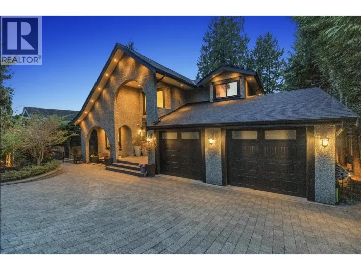 3263 NORWOOD AVENUE, North Vancouver