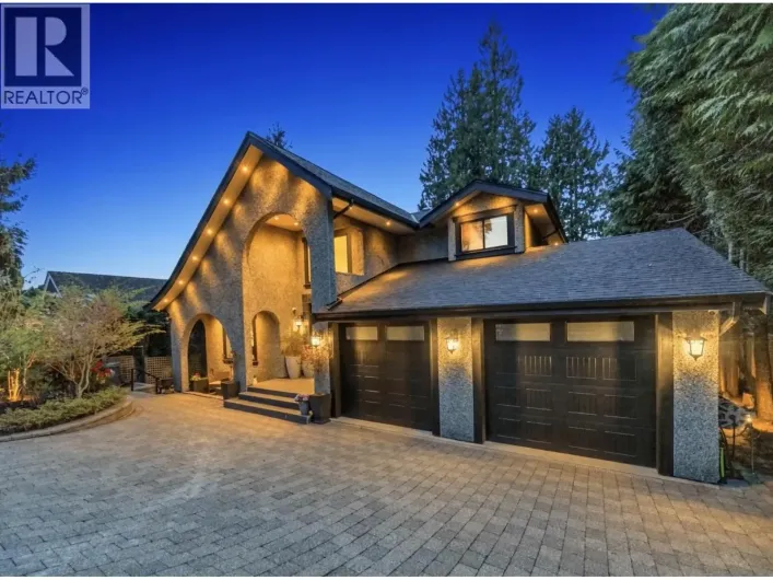3263 NORWOOD AVENUE, North Vancouver