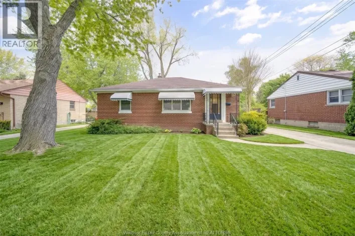 3264 DOMINION BOULEVARD, Windsor