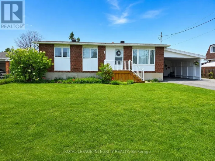 3264 JOHNSTON AVENUE, Cornwall