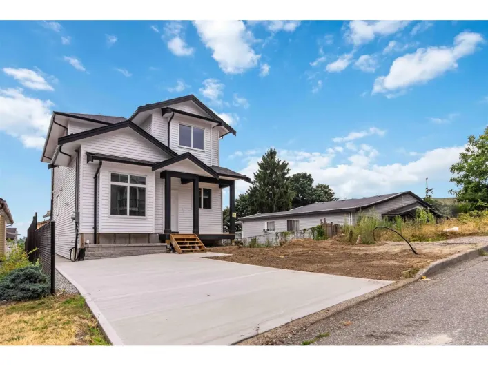 32666 3RD AVENUE, Mission